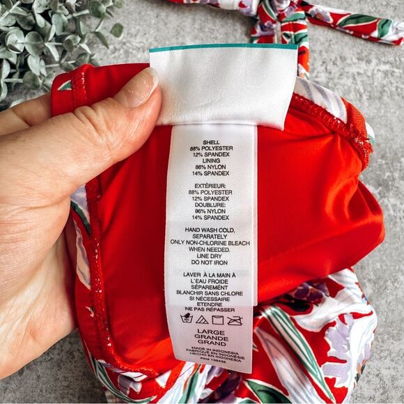 ModCloth Floral Red and White Bikini Size Large - Picture 6 of 10